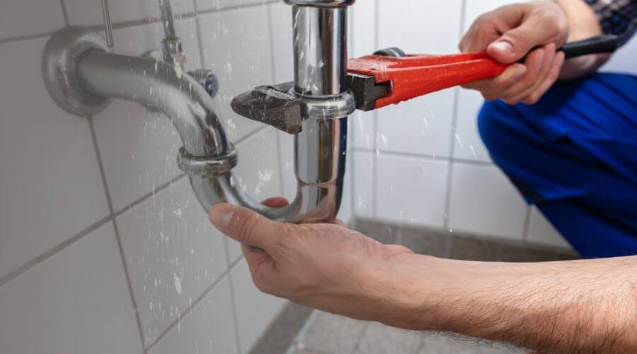 Professional emergency plumbing in Leawood, KS